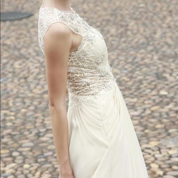 Ecru Embroidered A Line Gown - Picture 4 of 8